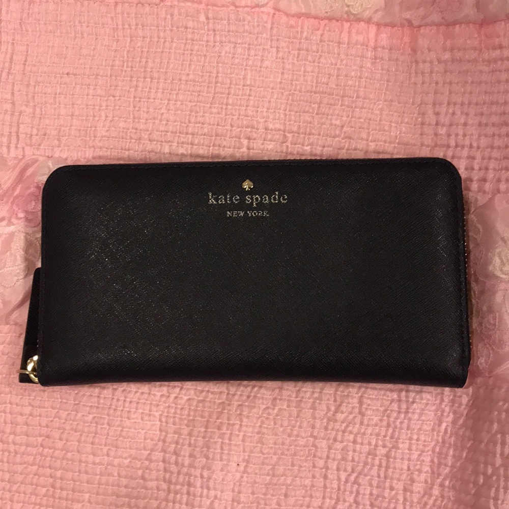 Kate spade wallet.